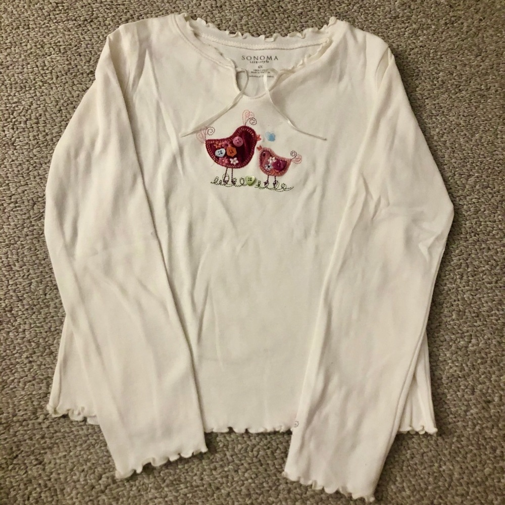 White Bird and Flower Embroidered Shirt w/ Ruffles